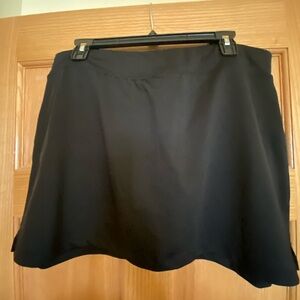 Title Nine Black Women's Skort size large